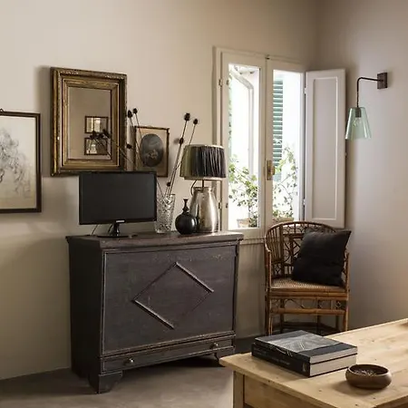 Acacia Cedro-kumquat Apartment